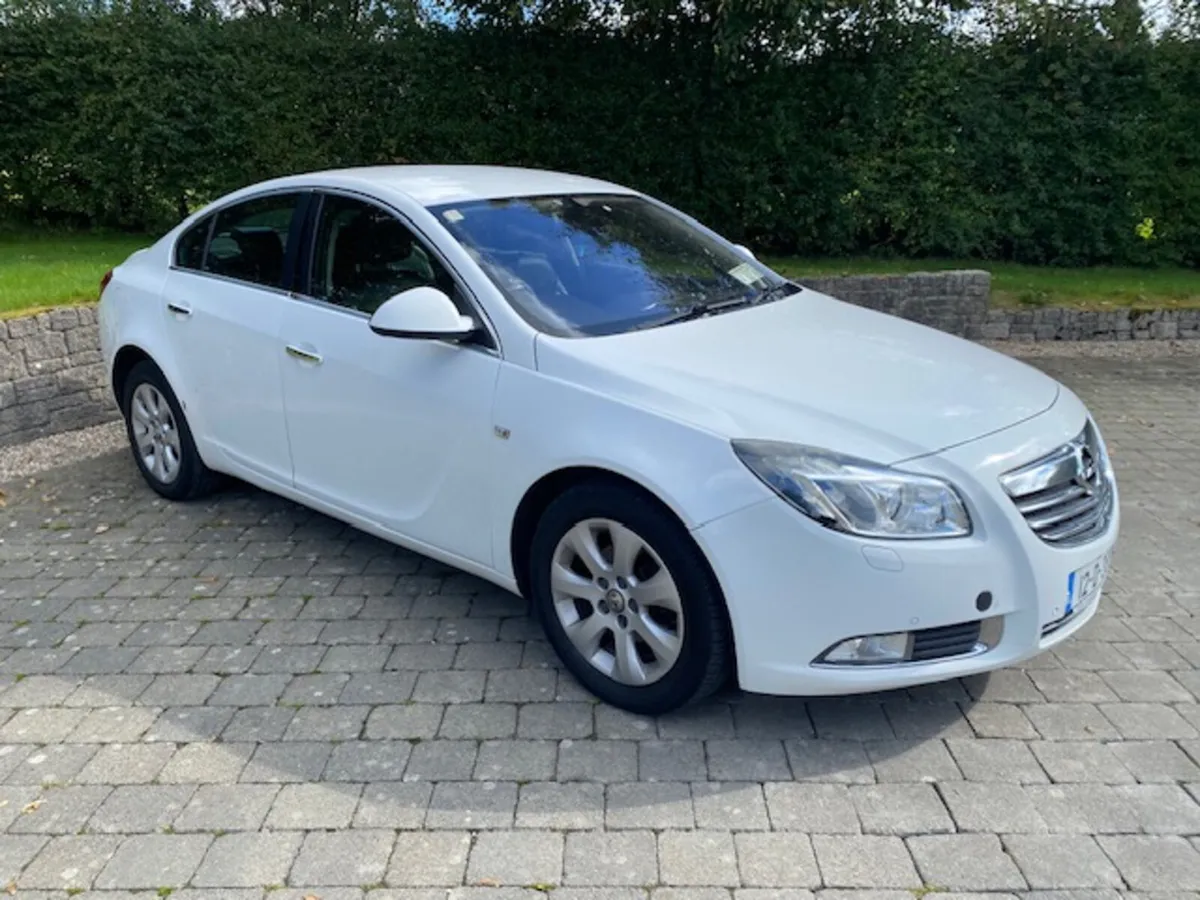 12 Opel Insignia 2.0 CDti 160 Bhp Elite - Image 1