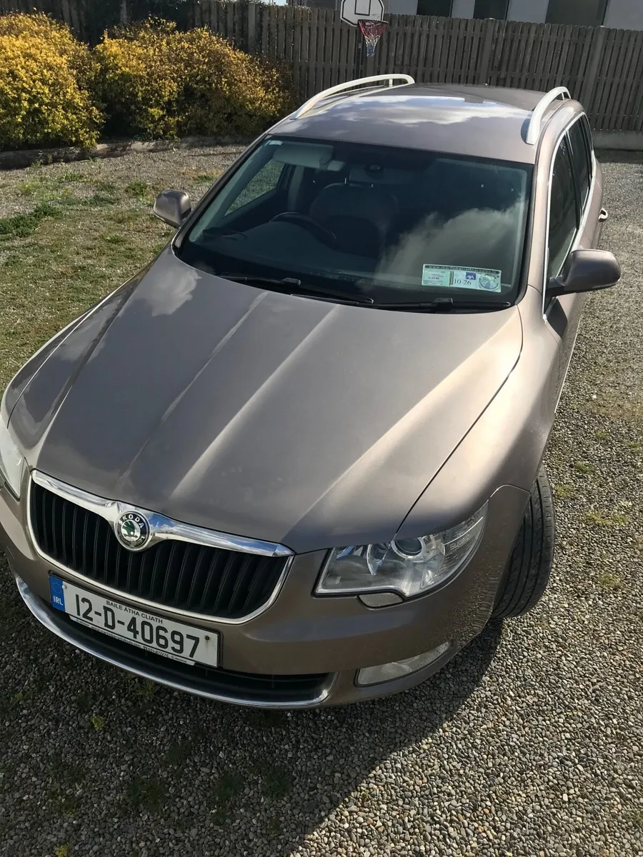 Skoda Superb 2012 - Image 4