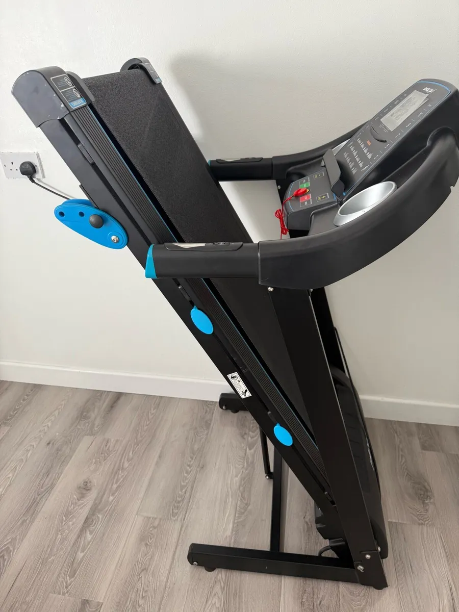 Treadmill - Image 2