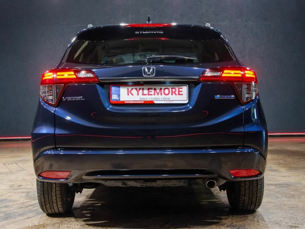 Honda Vezel 1.5 PETROL HYBRID - HALF LEATHER HEATE - Image 4