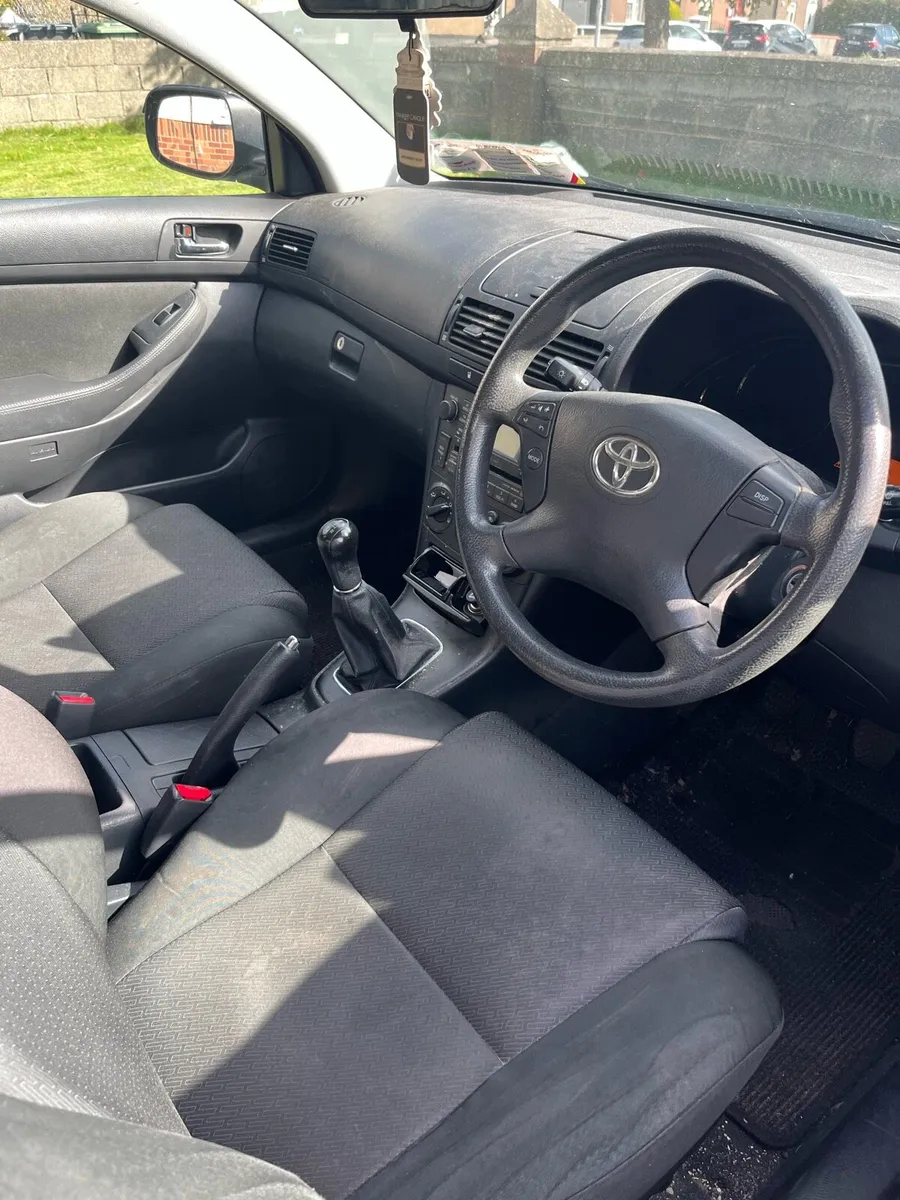 Toyota Avensis 2009 - Image 3
