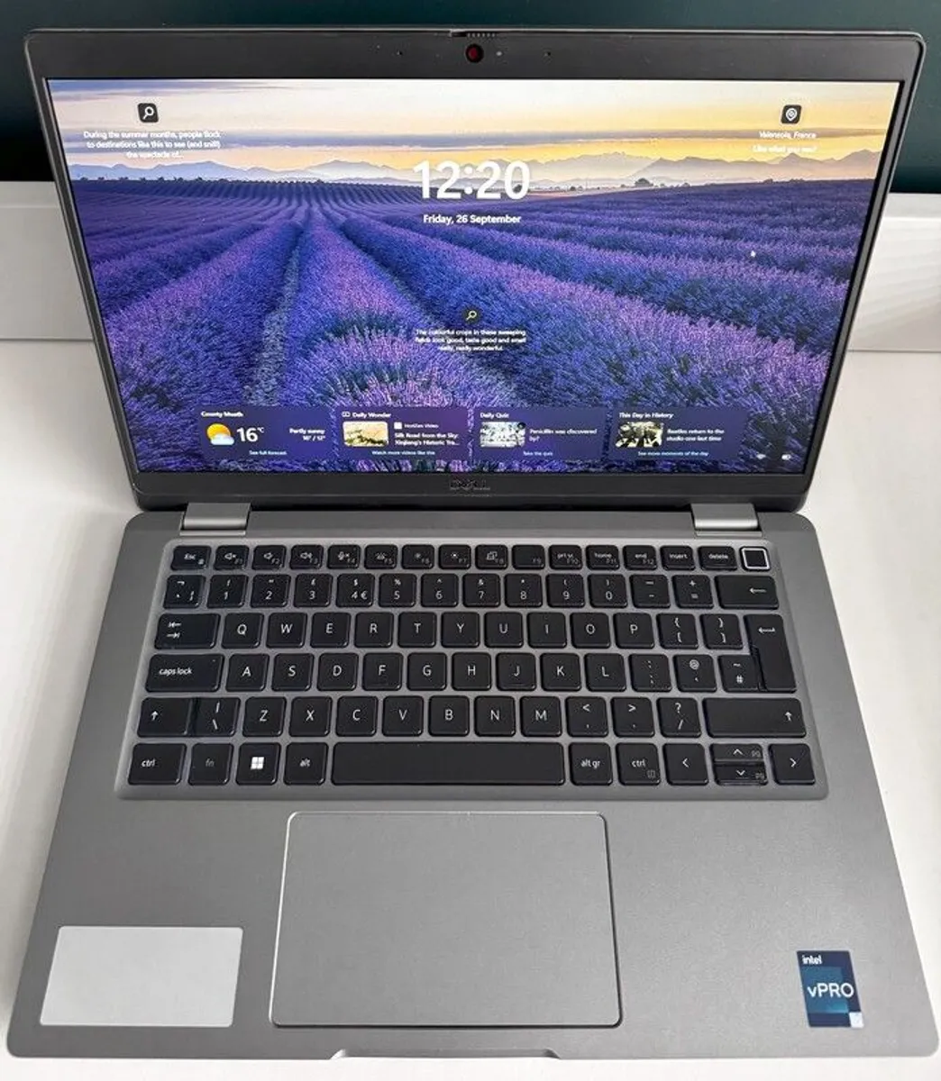 Dell Latitude 5330 - Image 1