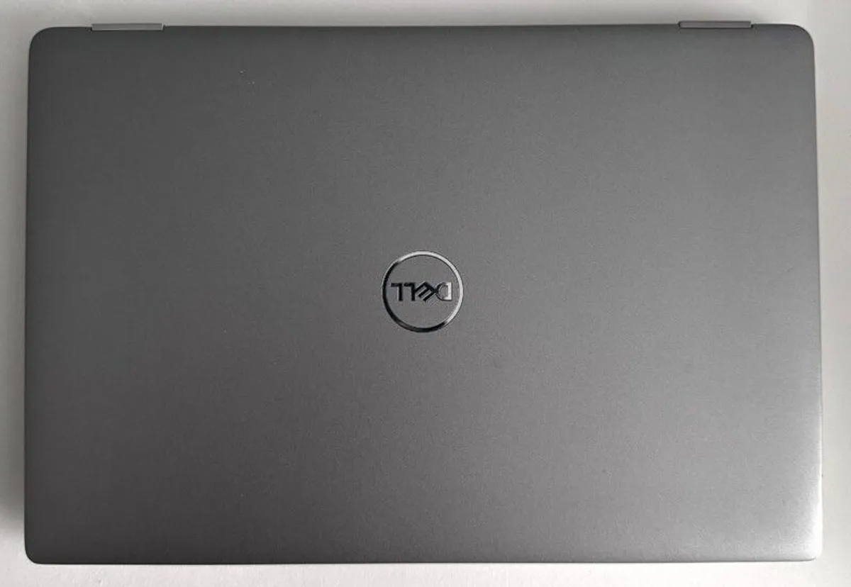 Dell Latitude 5330 - Image 3