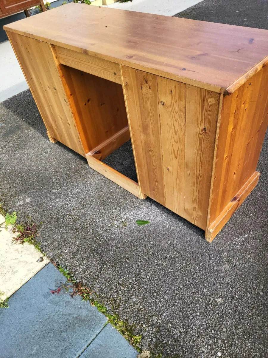 A Good Solid Pine Dressing Table/Desk - Image 4