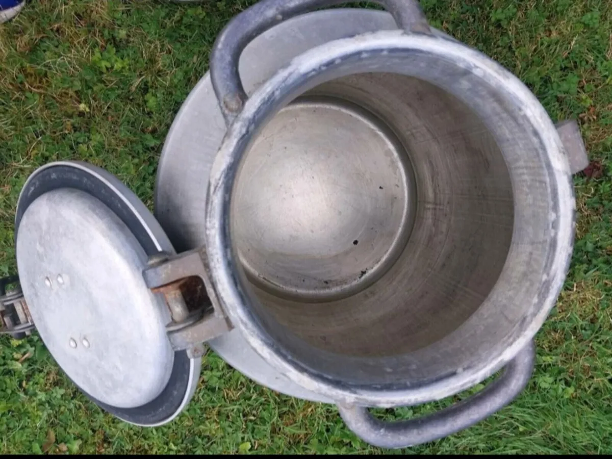 Milk churns x 3 - Image 2
