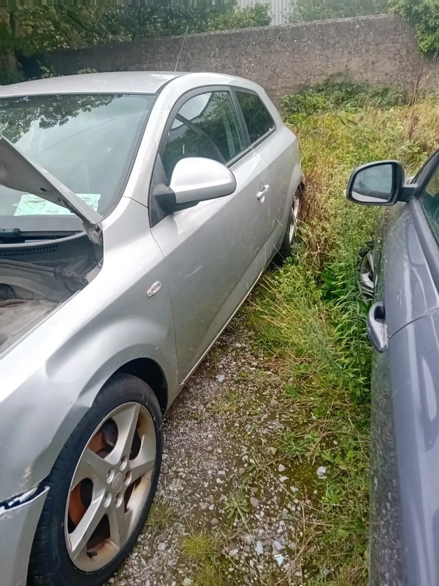 Kia ceed 2008 - Image 3