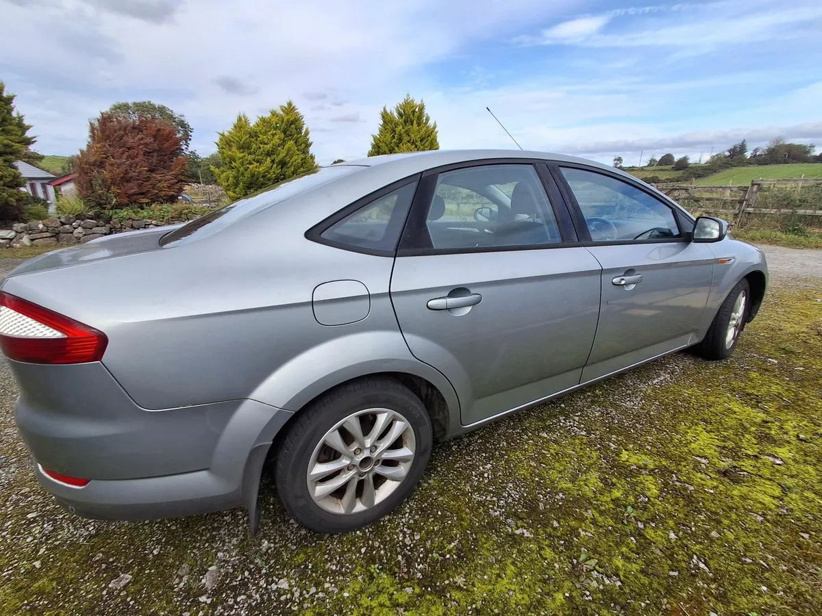 Ford Mondeo 2010 - Image 3
