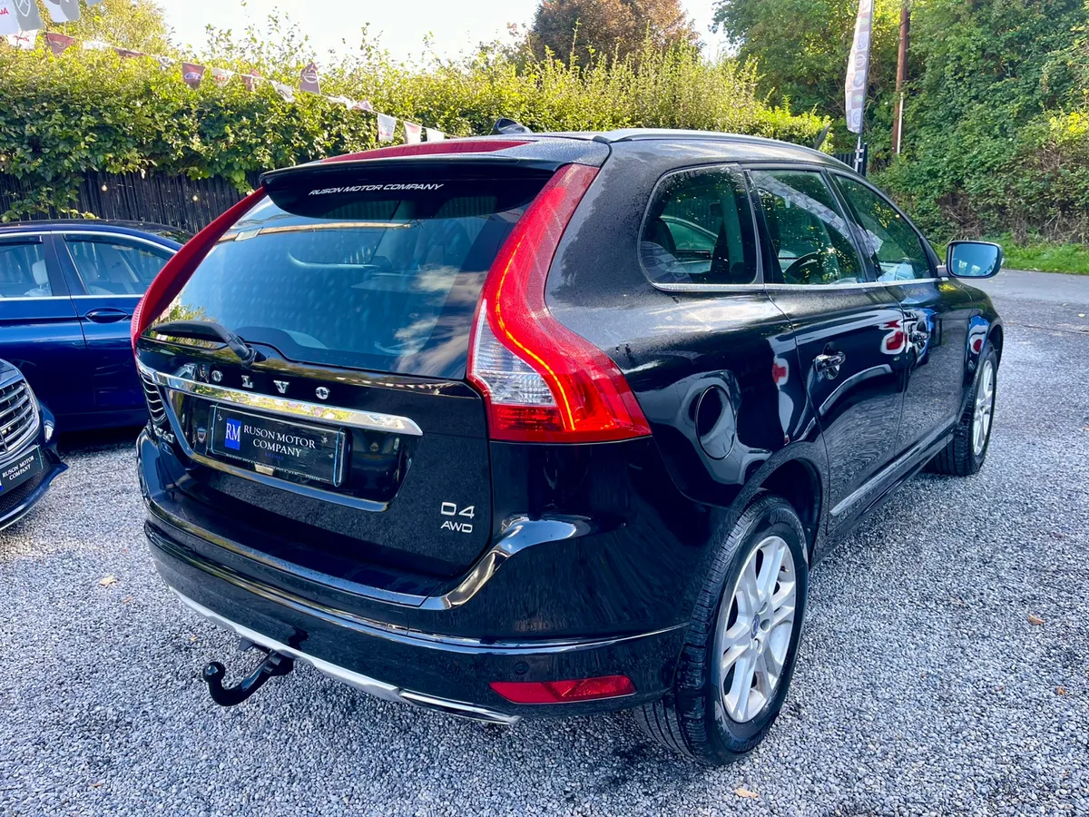 Volvo XC60 2.4 AWD - Image 3