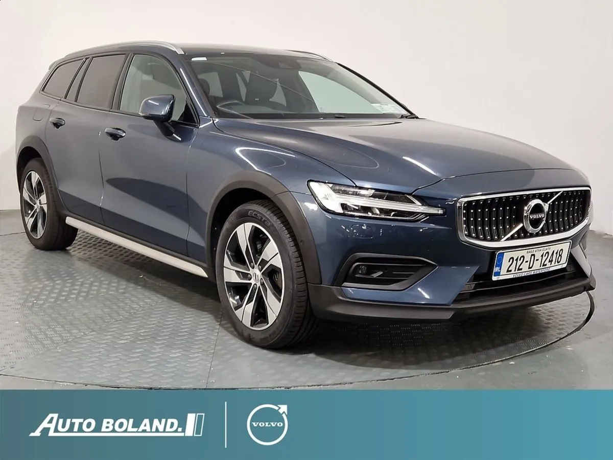 Volvo V60 Cross Country B4 DSL (197hp) AWD - Image 1