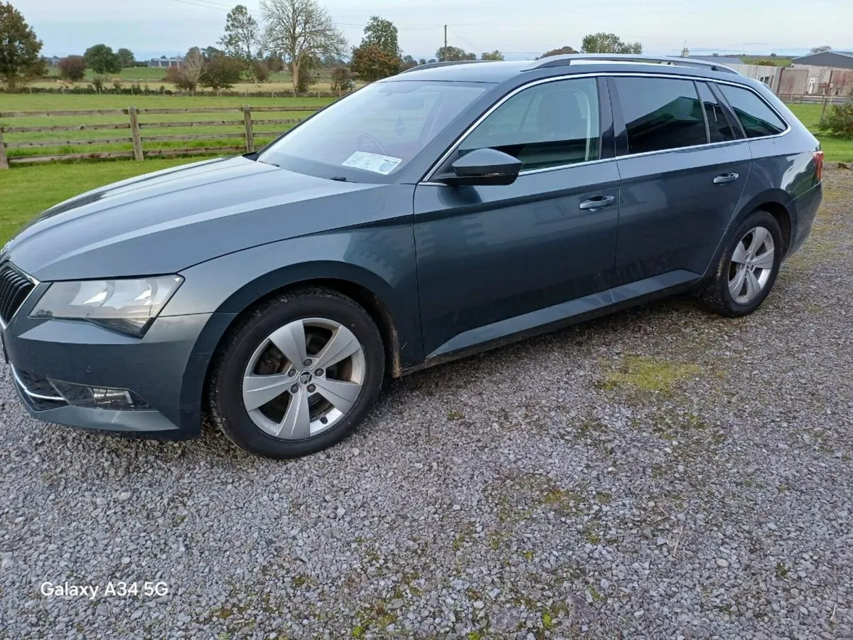 Skoda Superb 2.0L - Image 4