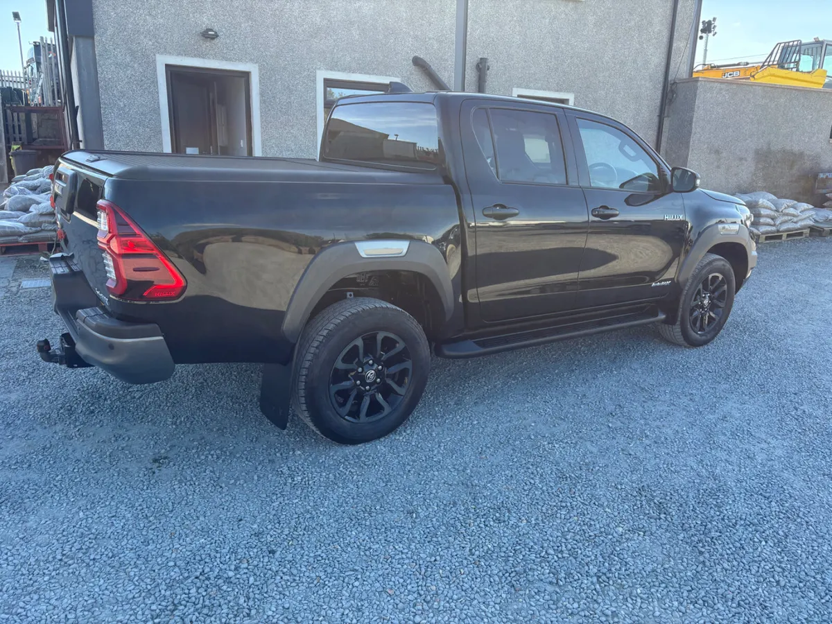 2023 Toyota Hilux Invincible X low miles - Image 3