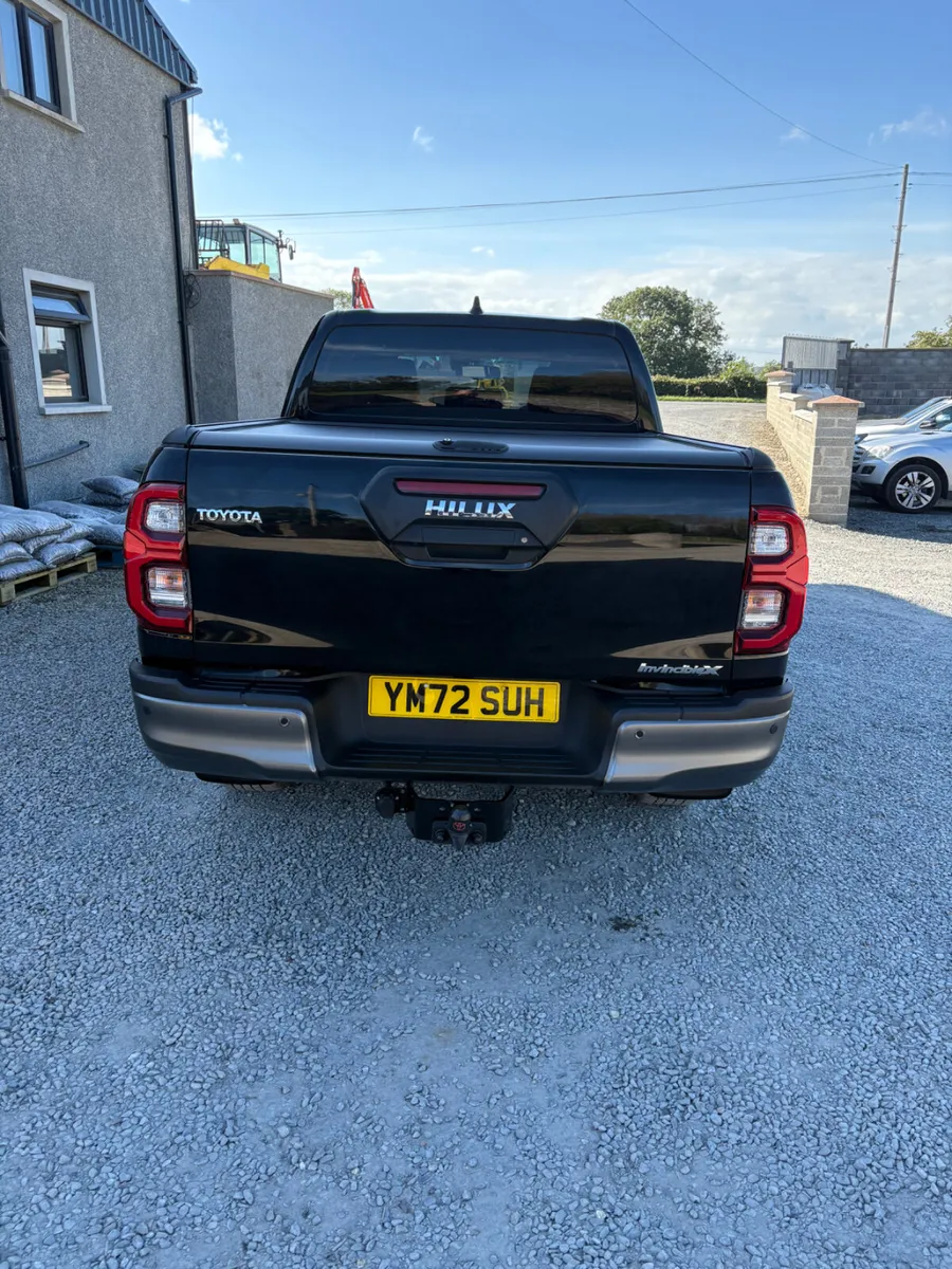 2023 Toyota Hilux Invincible X low miles - Image 4