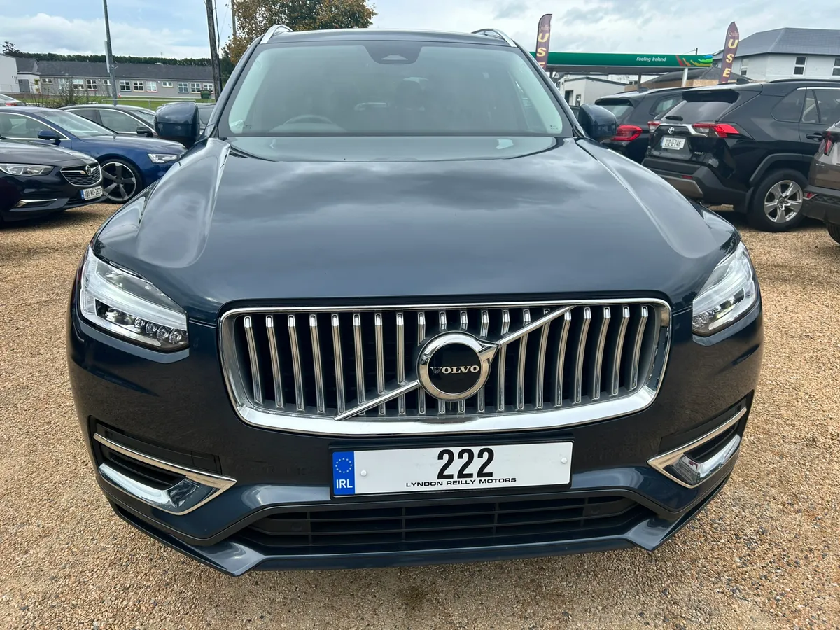 Volvo XC90 T8 Core phev - Image 2