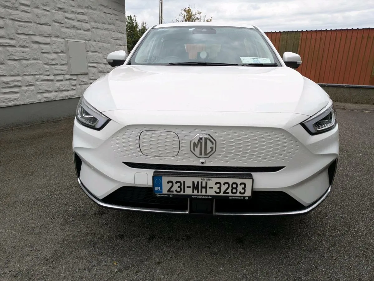 MG ZS Long Range 72kwh - Image 1