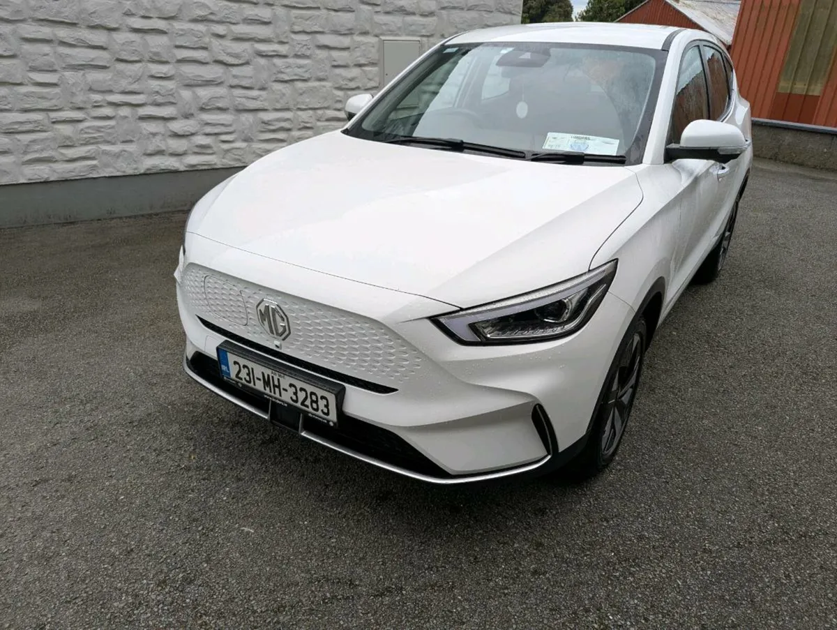 MG ZS Long Range 72kwh - Image 2