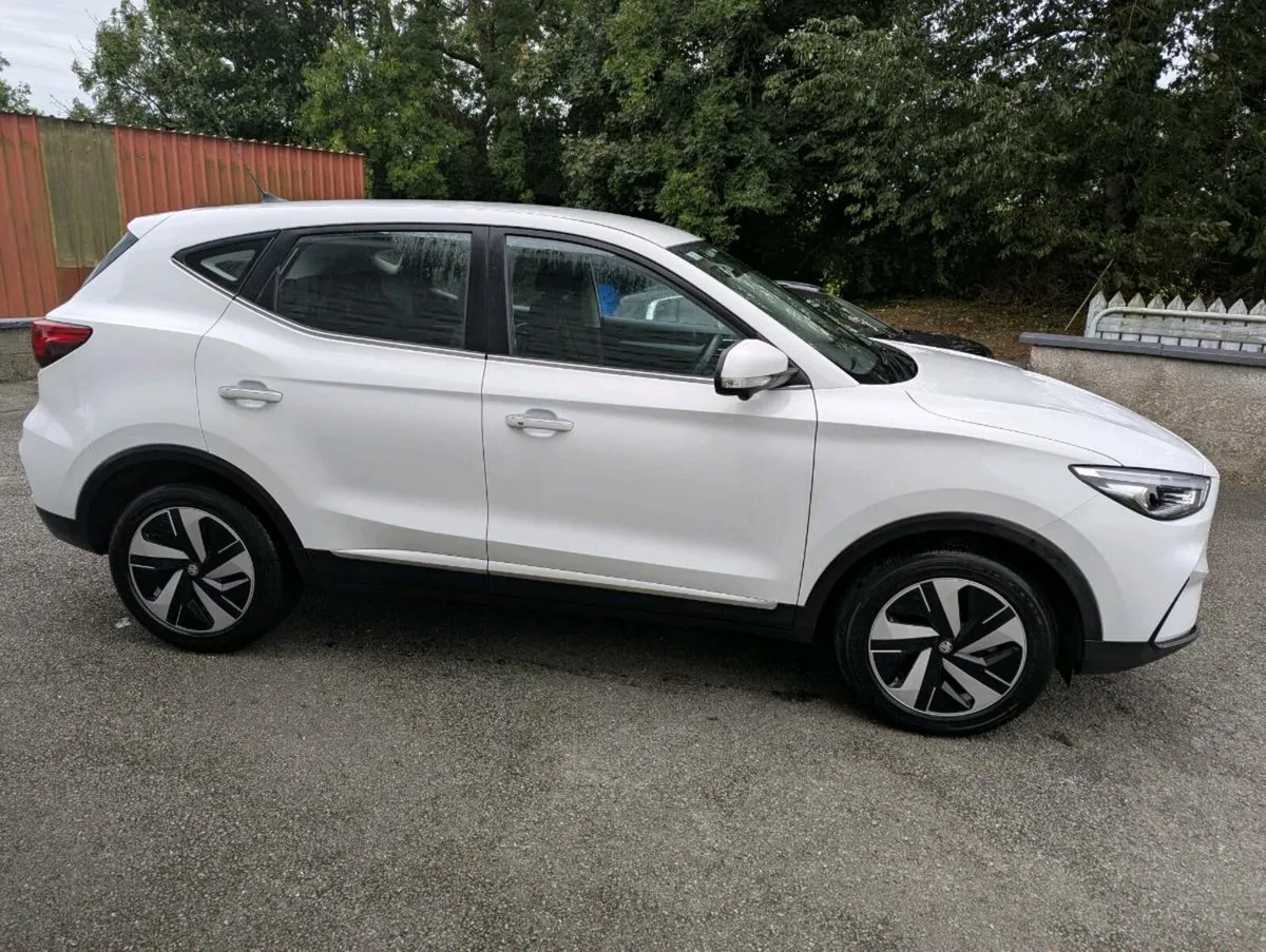 MG ZS Long Range 72kwh - Image 3