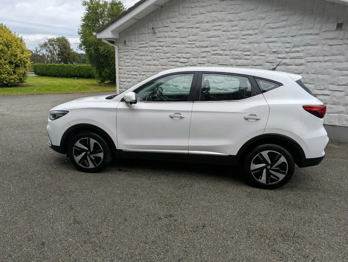 MG ZS Long Range 72kwh - Image 4