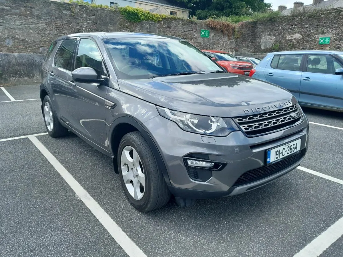 2019 Land Rover Discovery Sport - Image 1