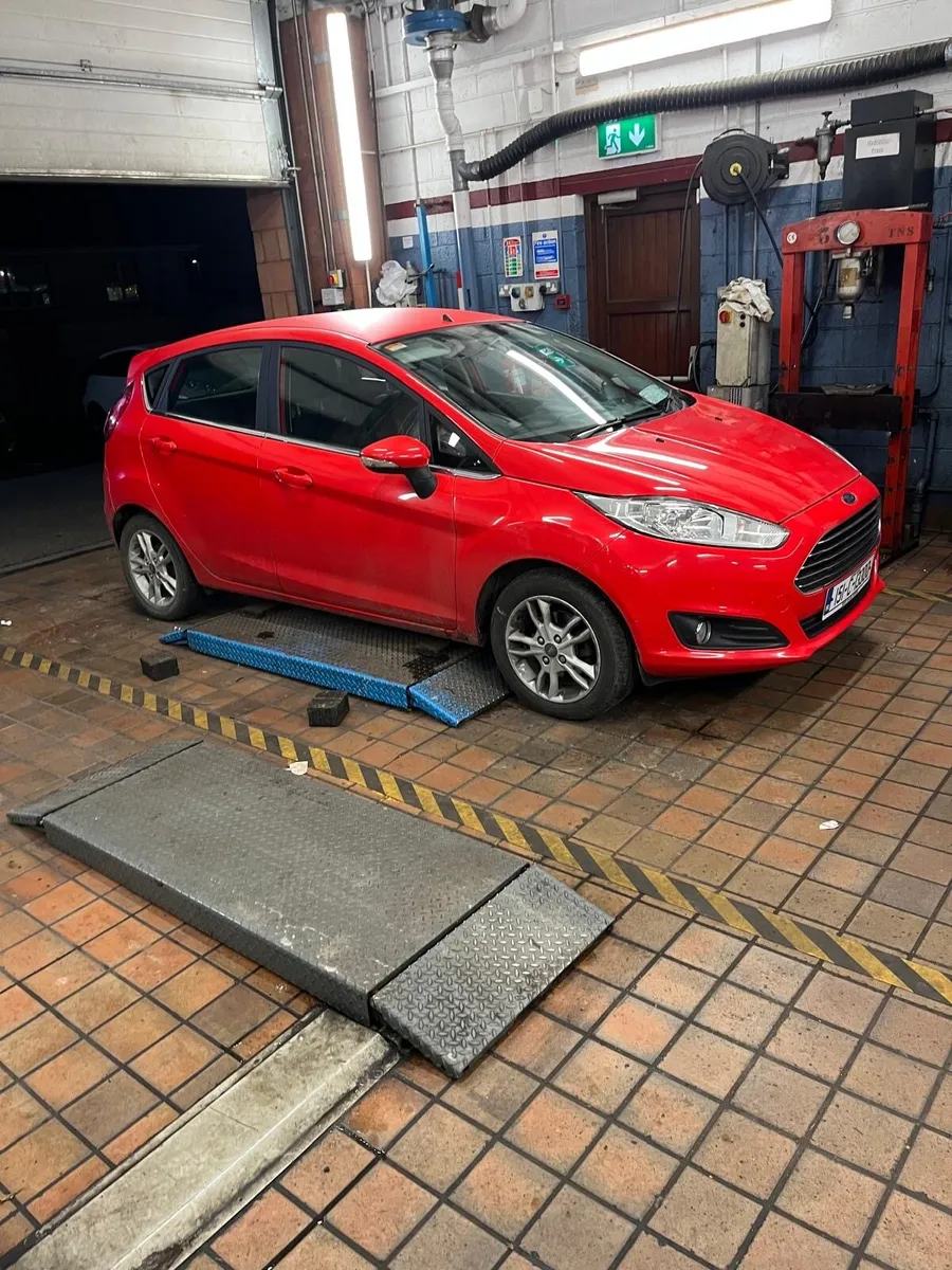 Ford fiesta 1.2 FRESH NCT LOW MILEAGE - Image 4