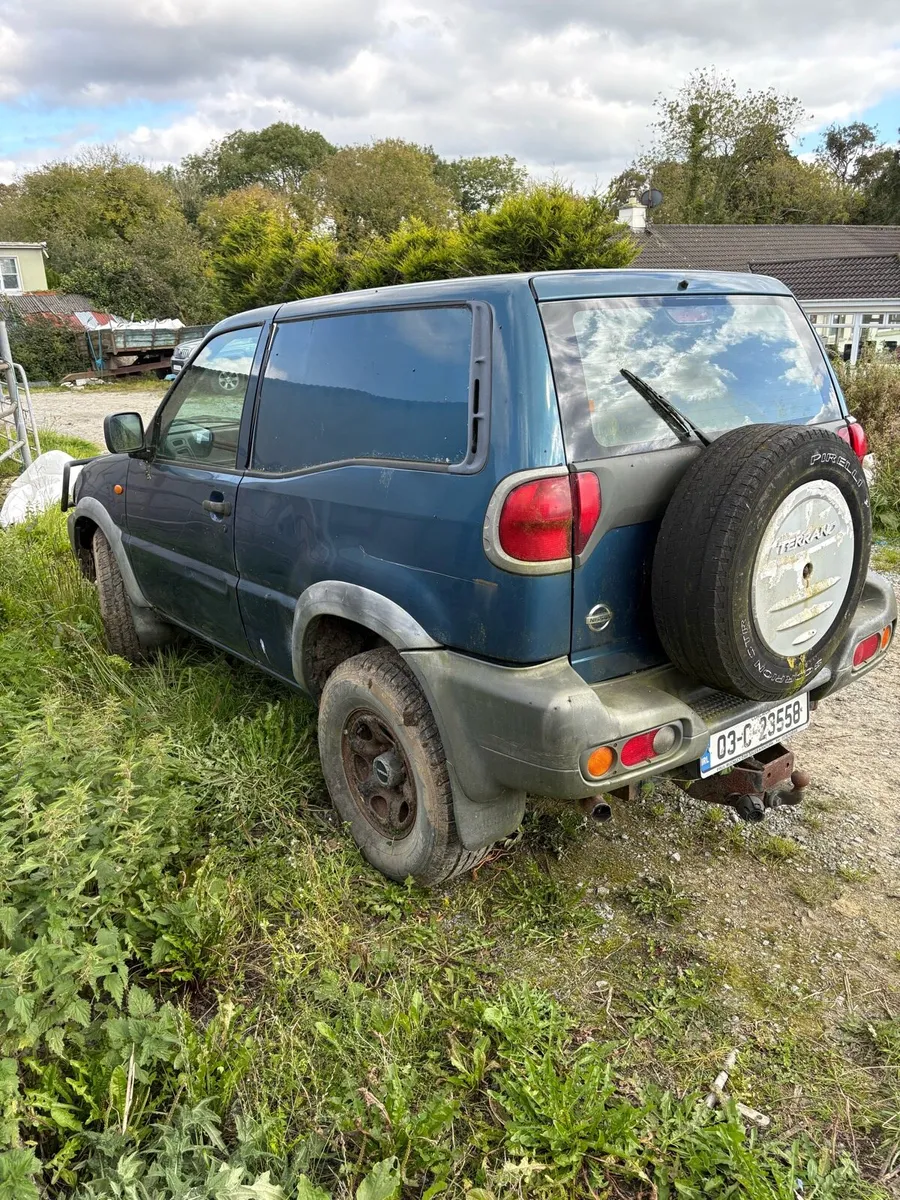 2003 Nissan Terrano - Image 3