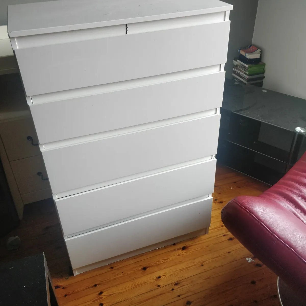 Chest of drawers - Image 1