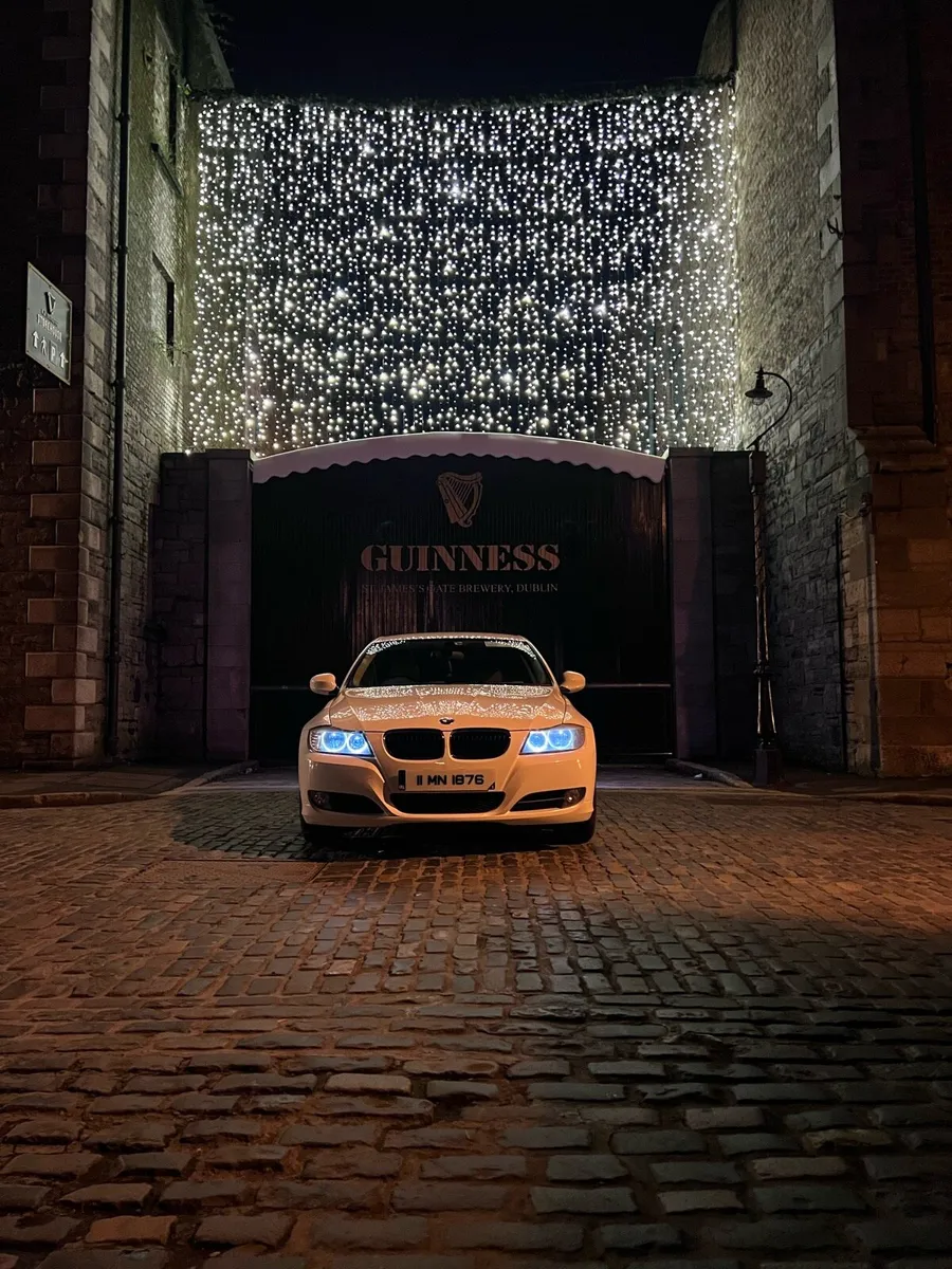 BMW 3-Series 2011 - Image 1