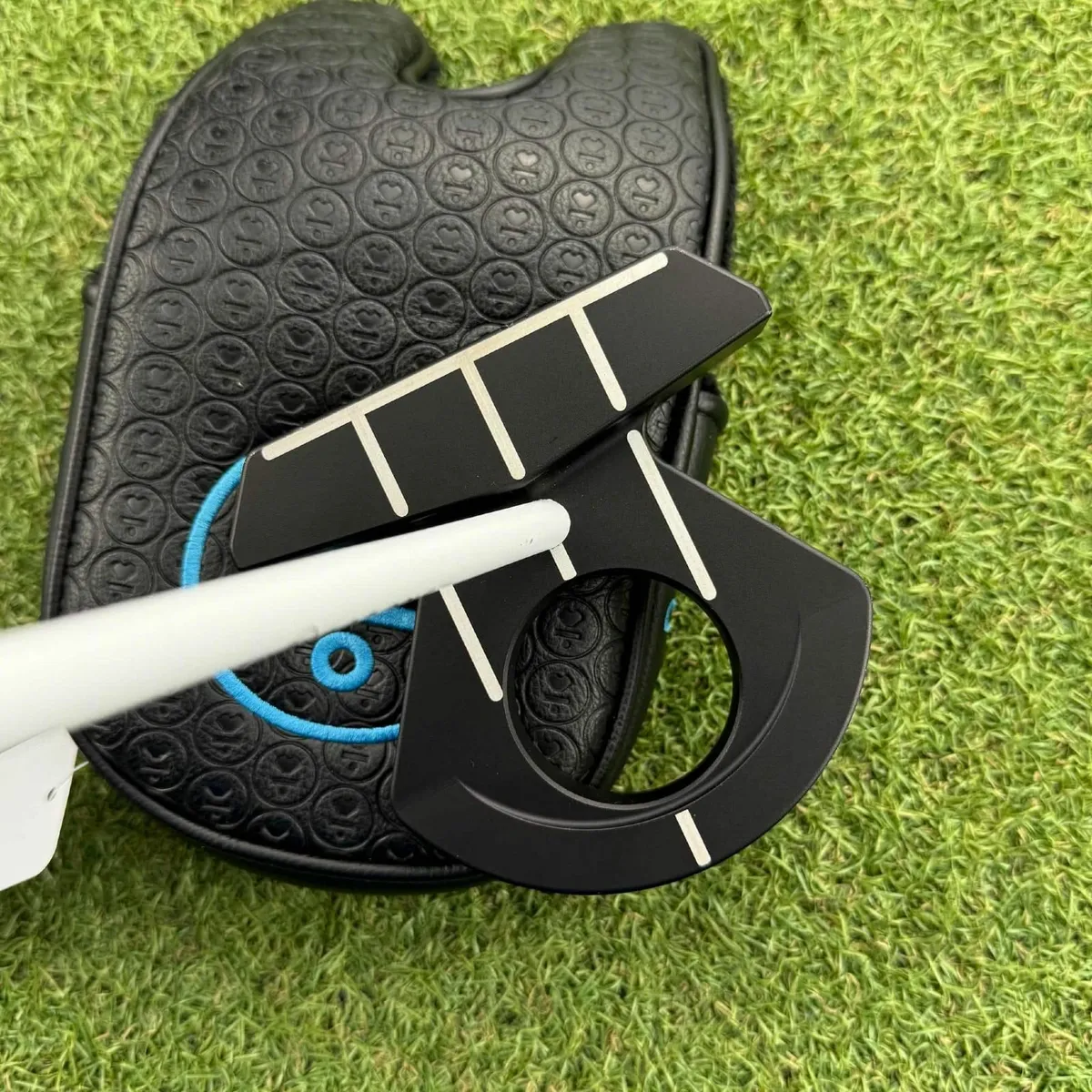 Lab Df3 Putter / 35.5″ / Accra - Image 4