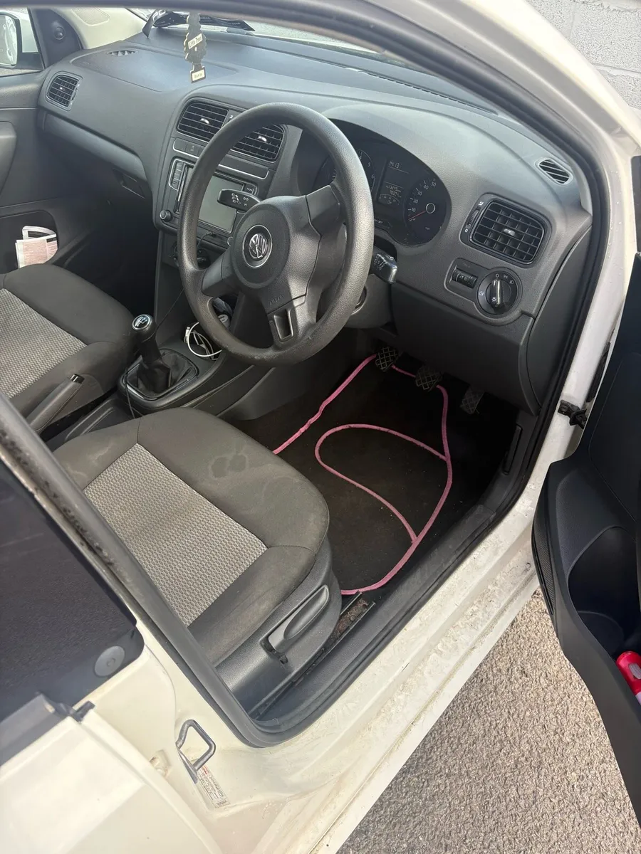 Volkswagen Polo - Image 4