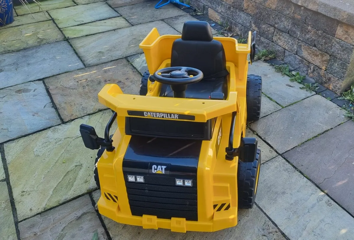 Kids Electric Caterpillar Dump Truck - Image 3