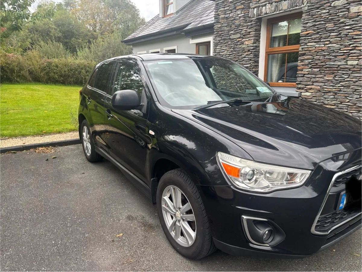 Mitsubishi 4work Jeep - Image 1