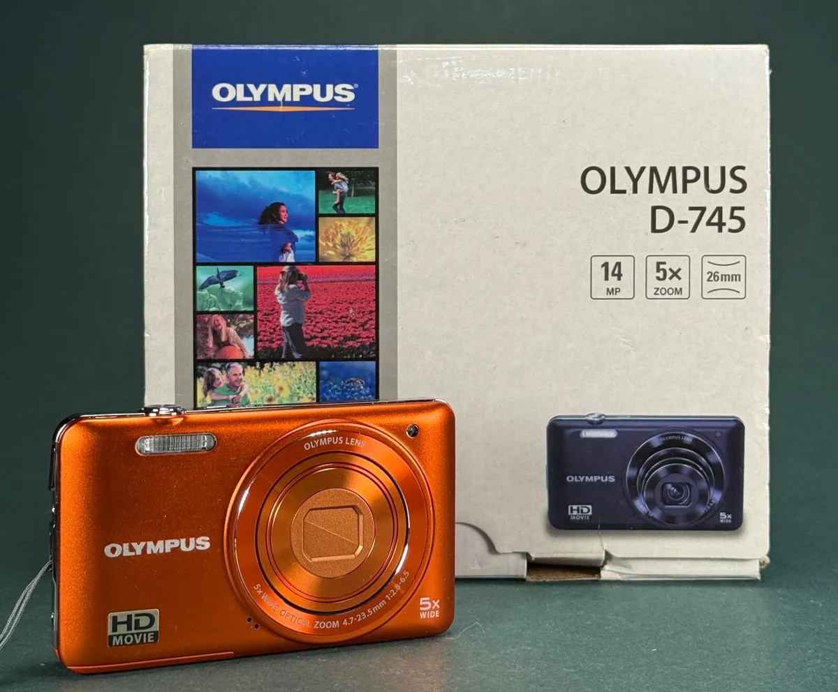 Olympus D-745 Digital Compact Camera - Image 1