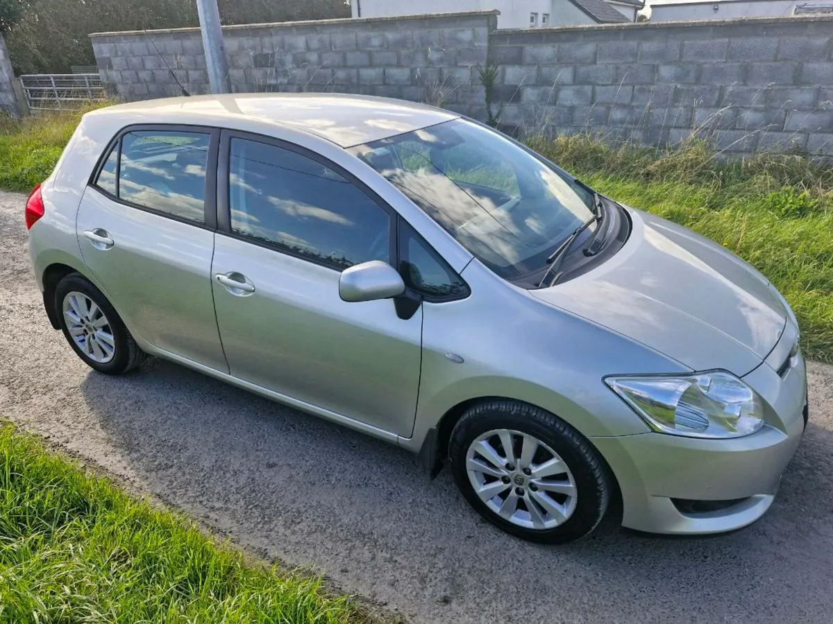 Auris 09 NCT Tax & Low Klms Spotless Car !!! - Image 1