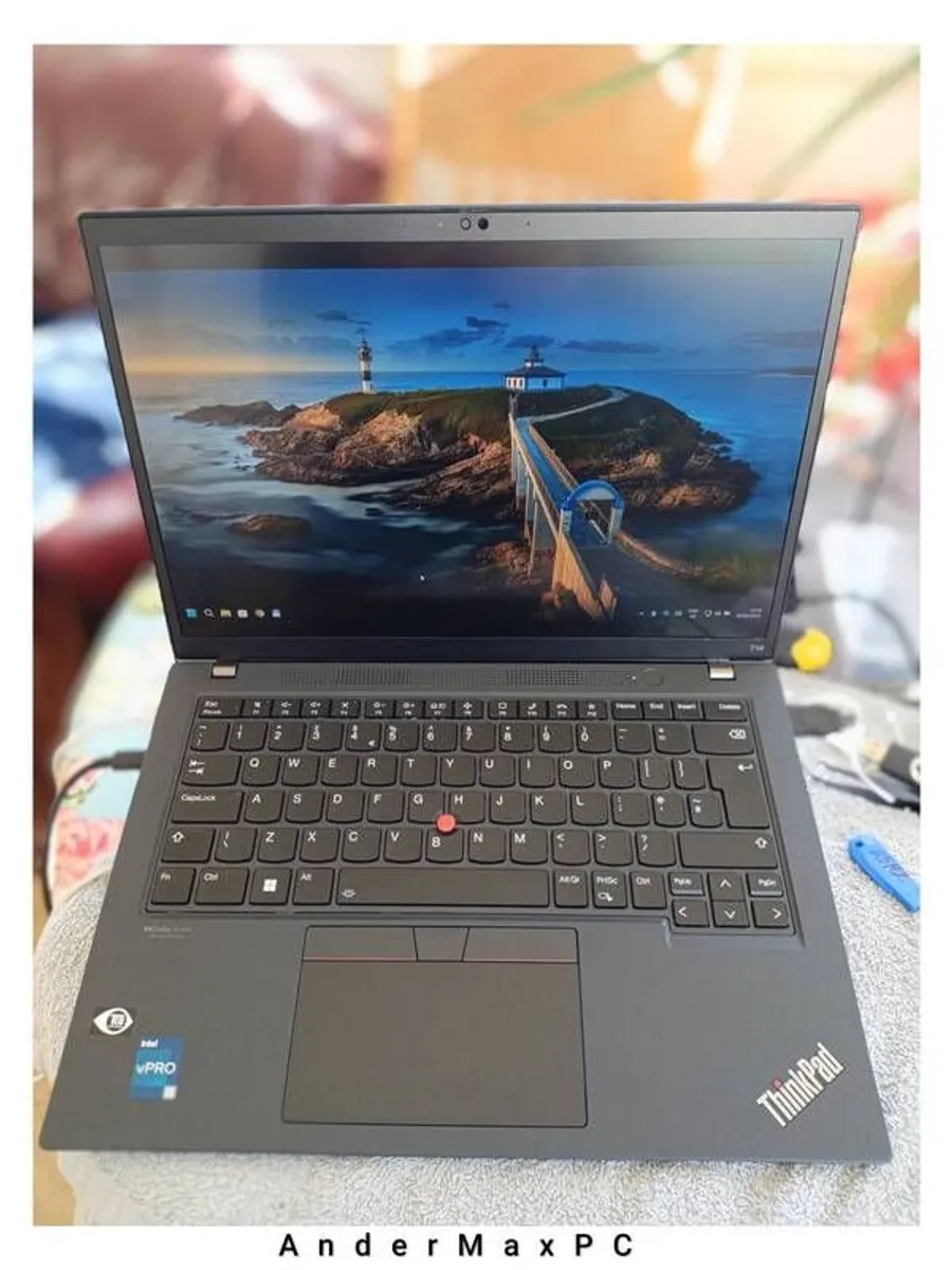Lenovo ThinkPad T14 Gen3, 48GB RAM, 1TB SSD, FHD Touch Screen - Image 2
