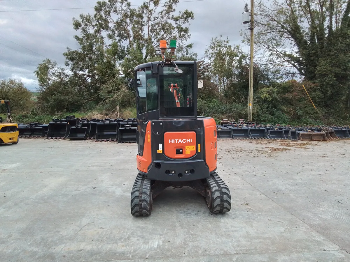 HITACHI ZX33U-6  (2022) - Image 3