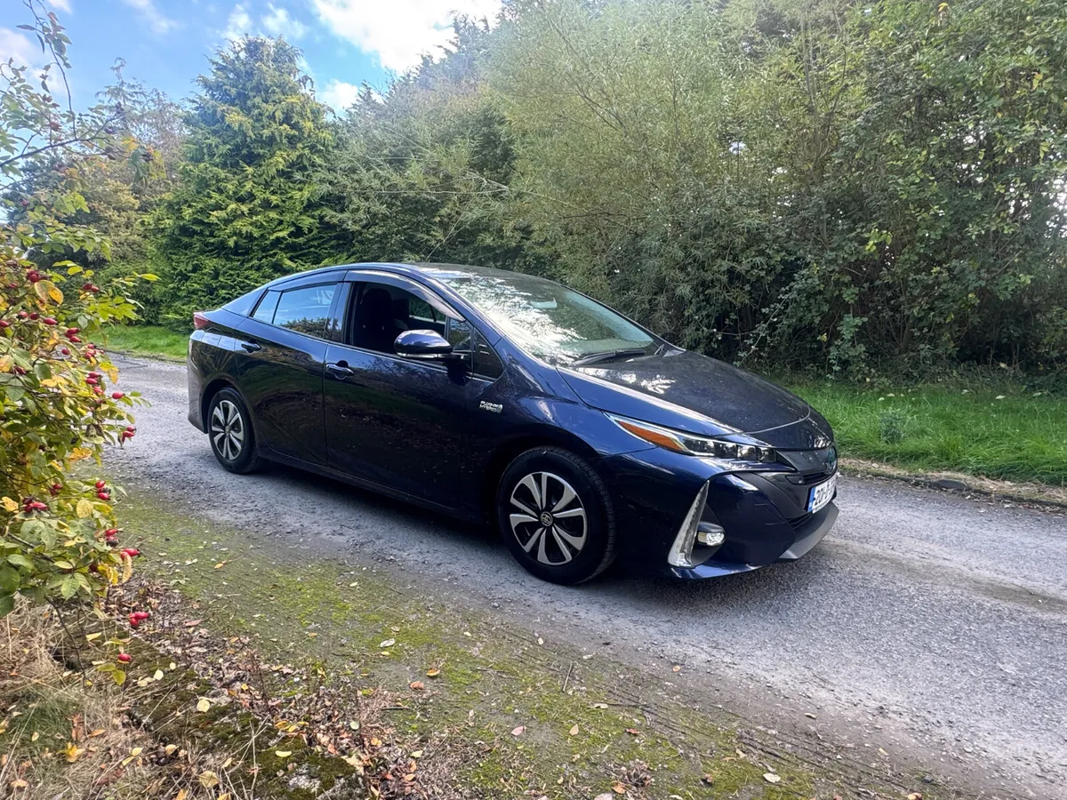 201 TOYOTA PRIUS PLUG IN HYBRID - Image 1