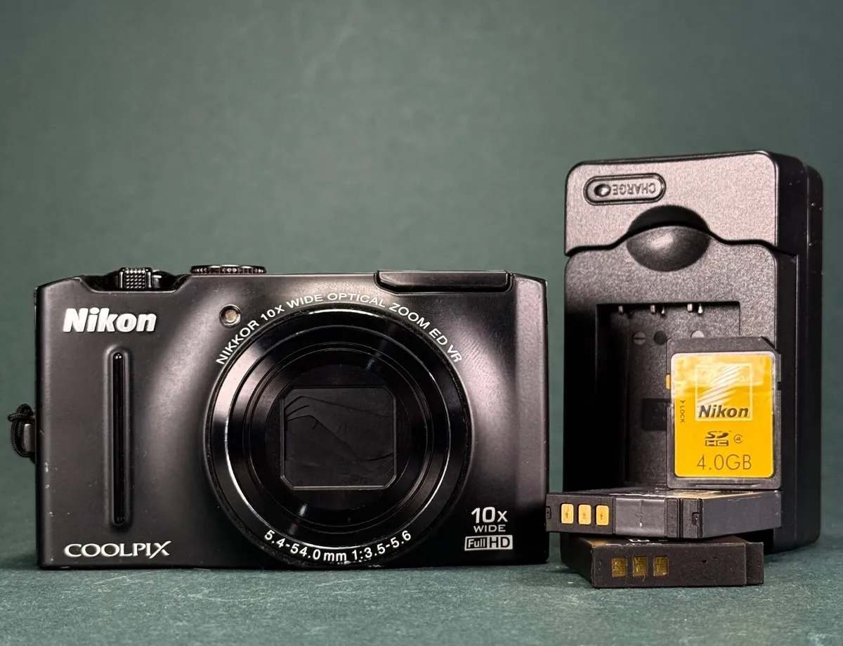 Nikon Coolpix S8100 Digital Camera (read) - Image 1