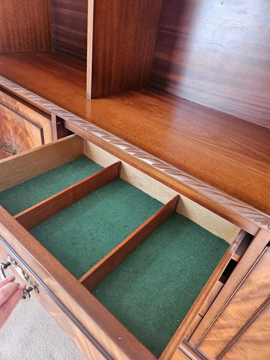 Display SideBoard - Image 4