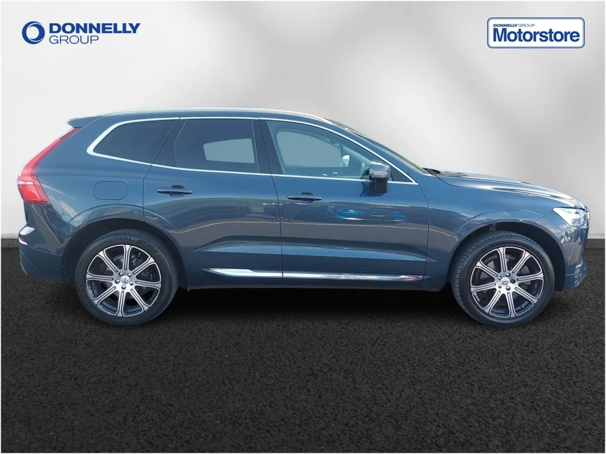 Volvo XC60 Diesel Estate Inscription Pro - Image 3