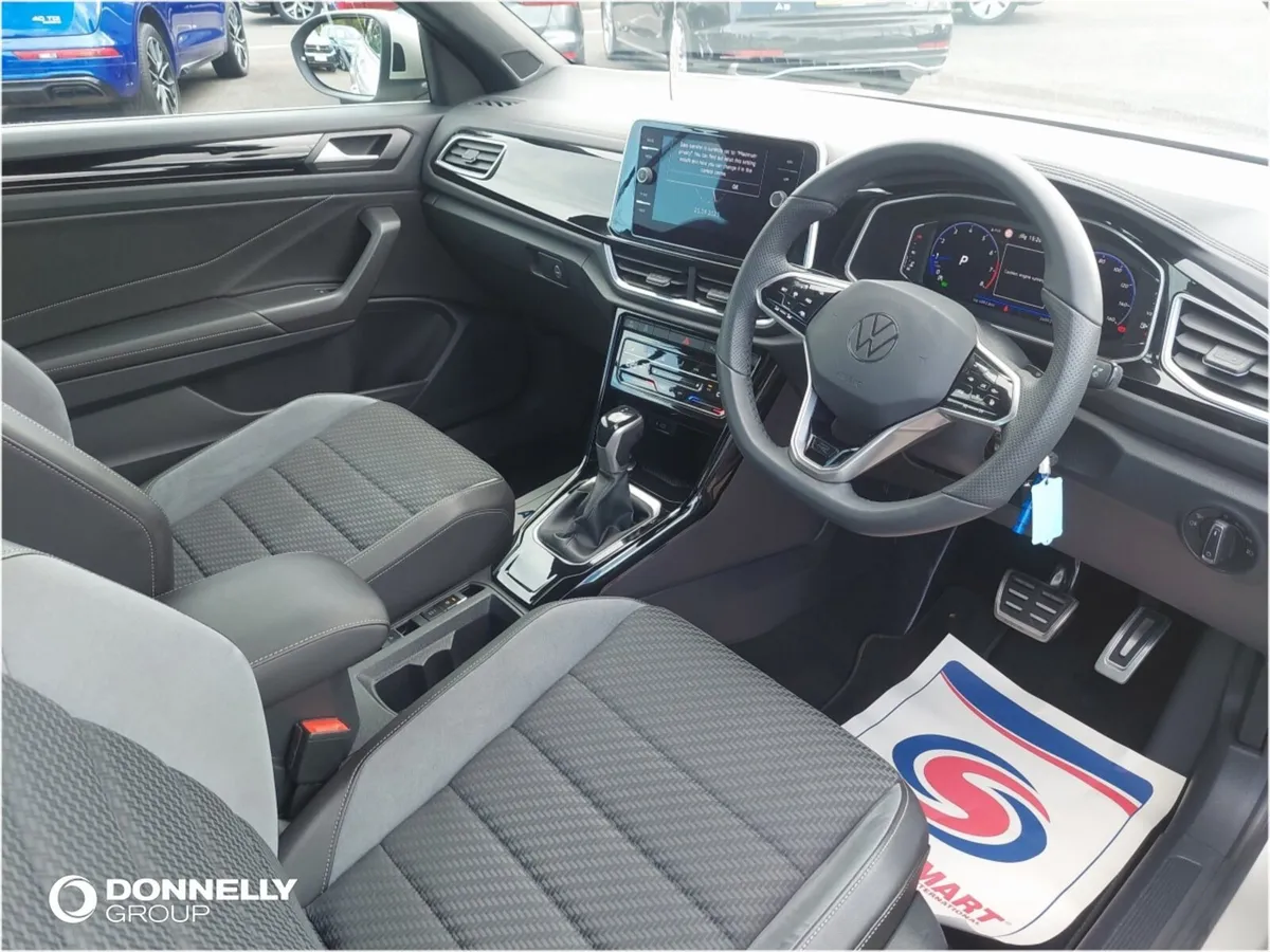 Volkswagen T-roc Cabriolet R-Line - Image 2