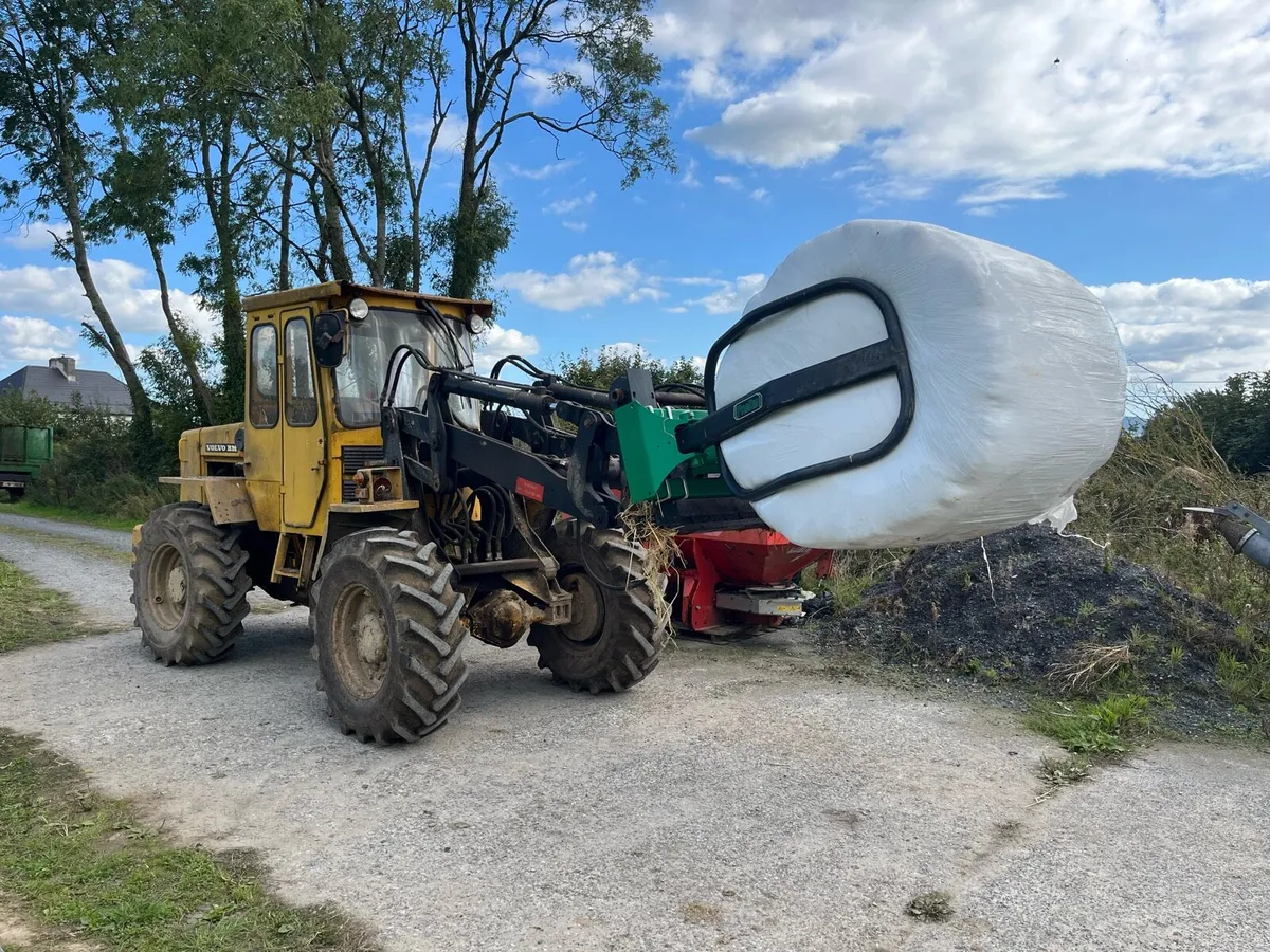 Volvo loader - Image 1