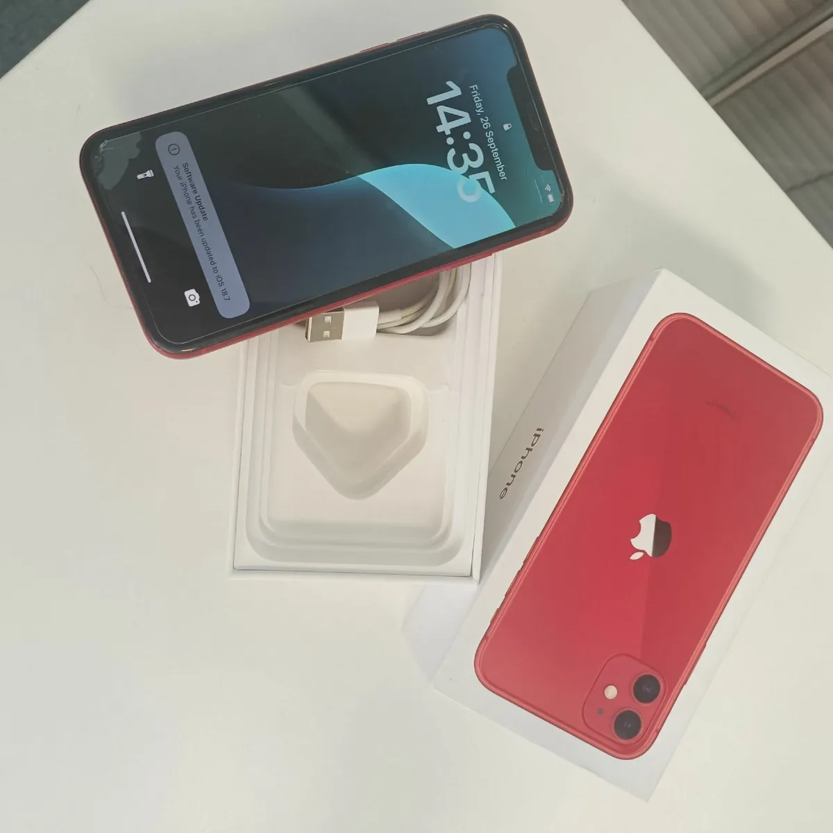 IPhone 11 - Image 1