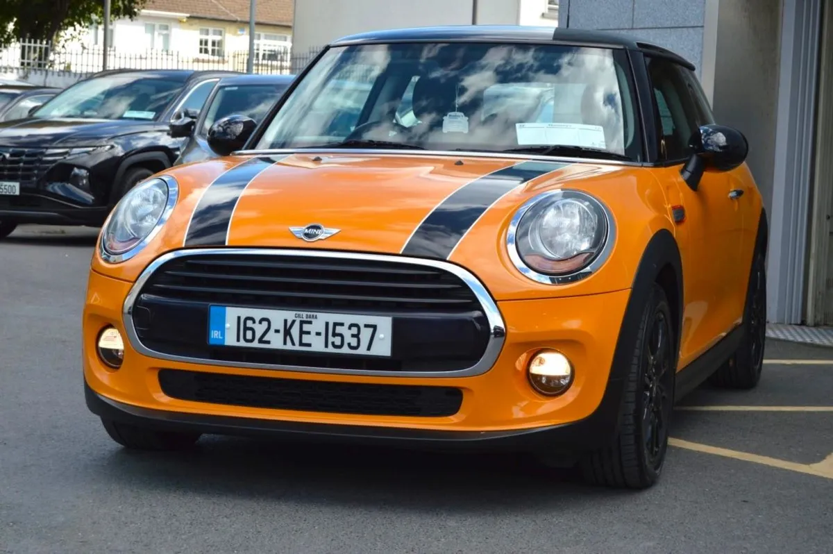 MINI Cooper Cooper D - Image 4