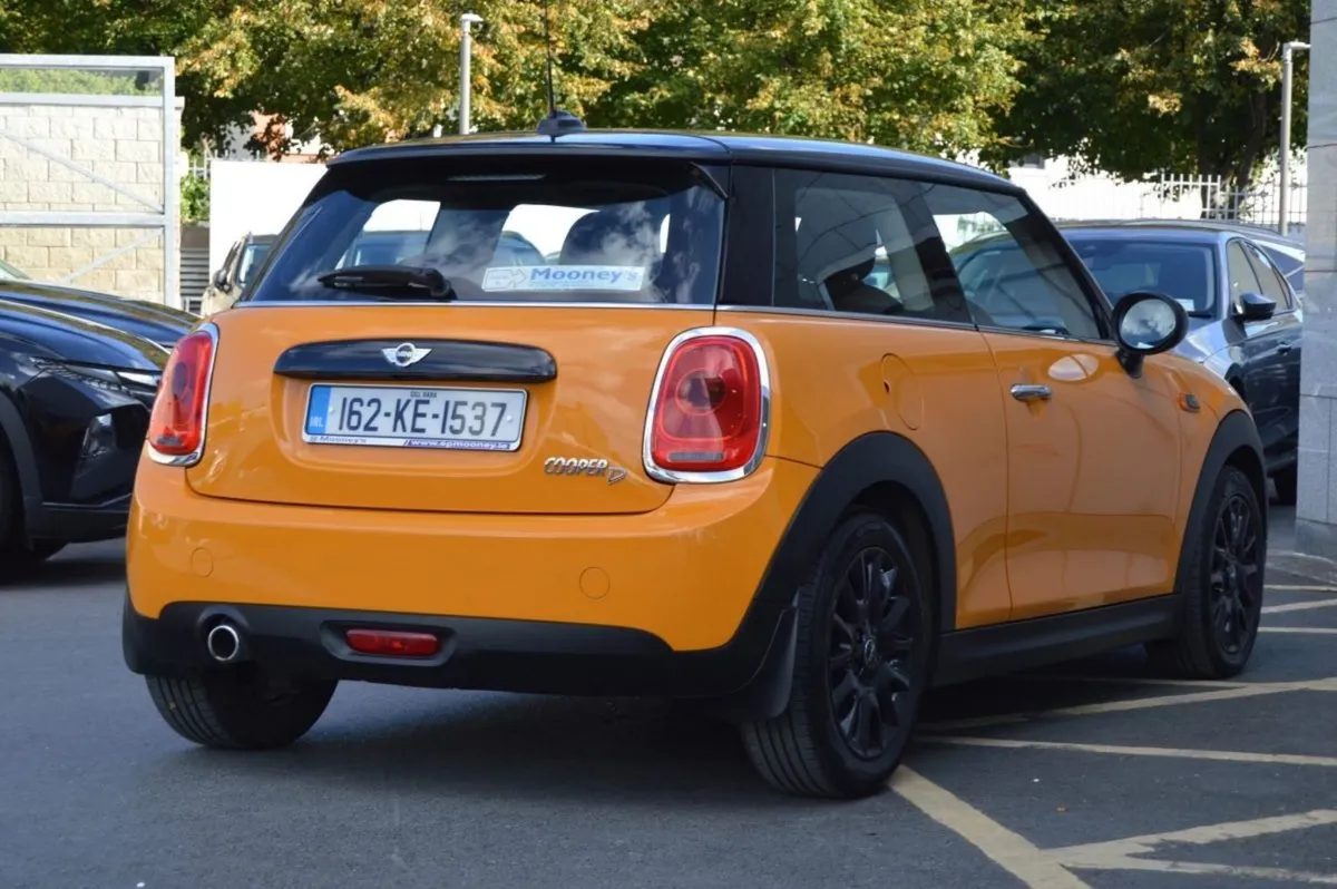MINI Cooper Cooper D - Image 3
