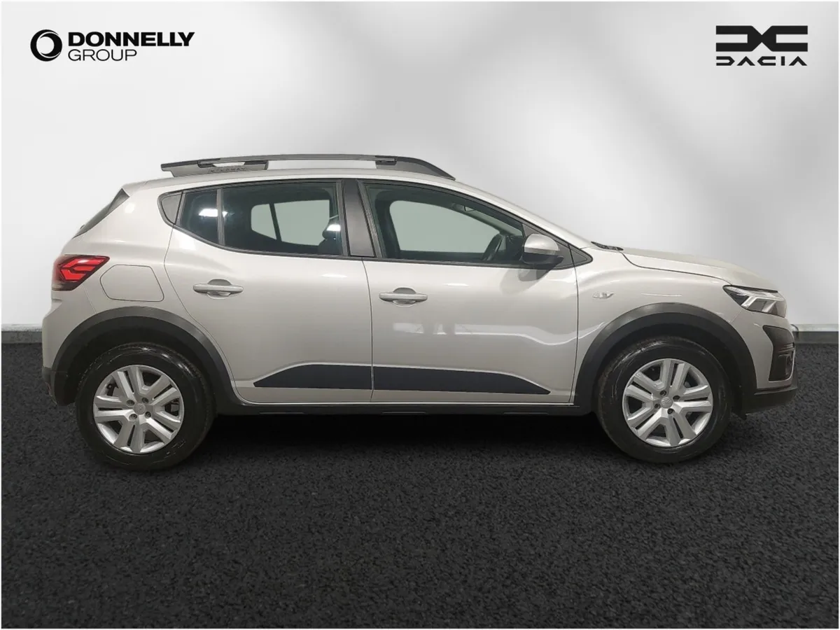 Dacia Sandero Stepway Hatchback Expression - Image 3