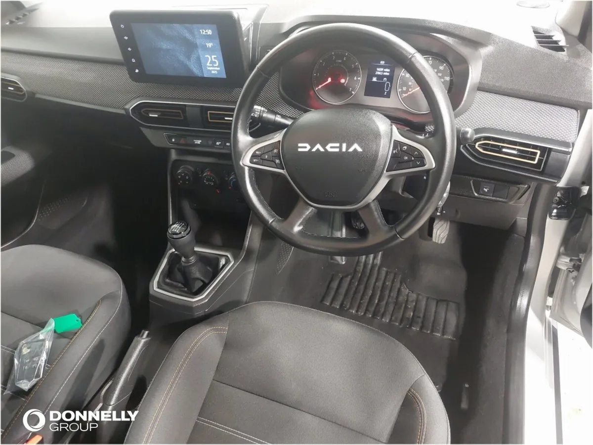 Dacia Sandero Stepway Hatchback Expression - Image 4