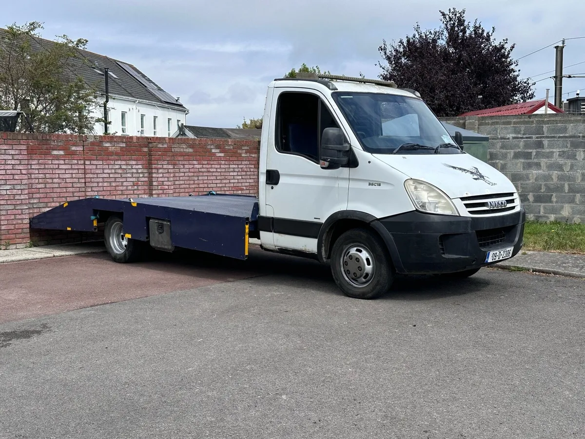 2009 Iveco Tow Truck - Image 2
