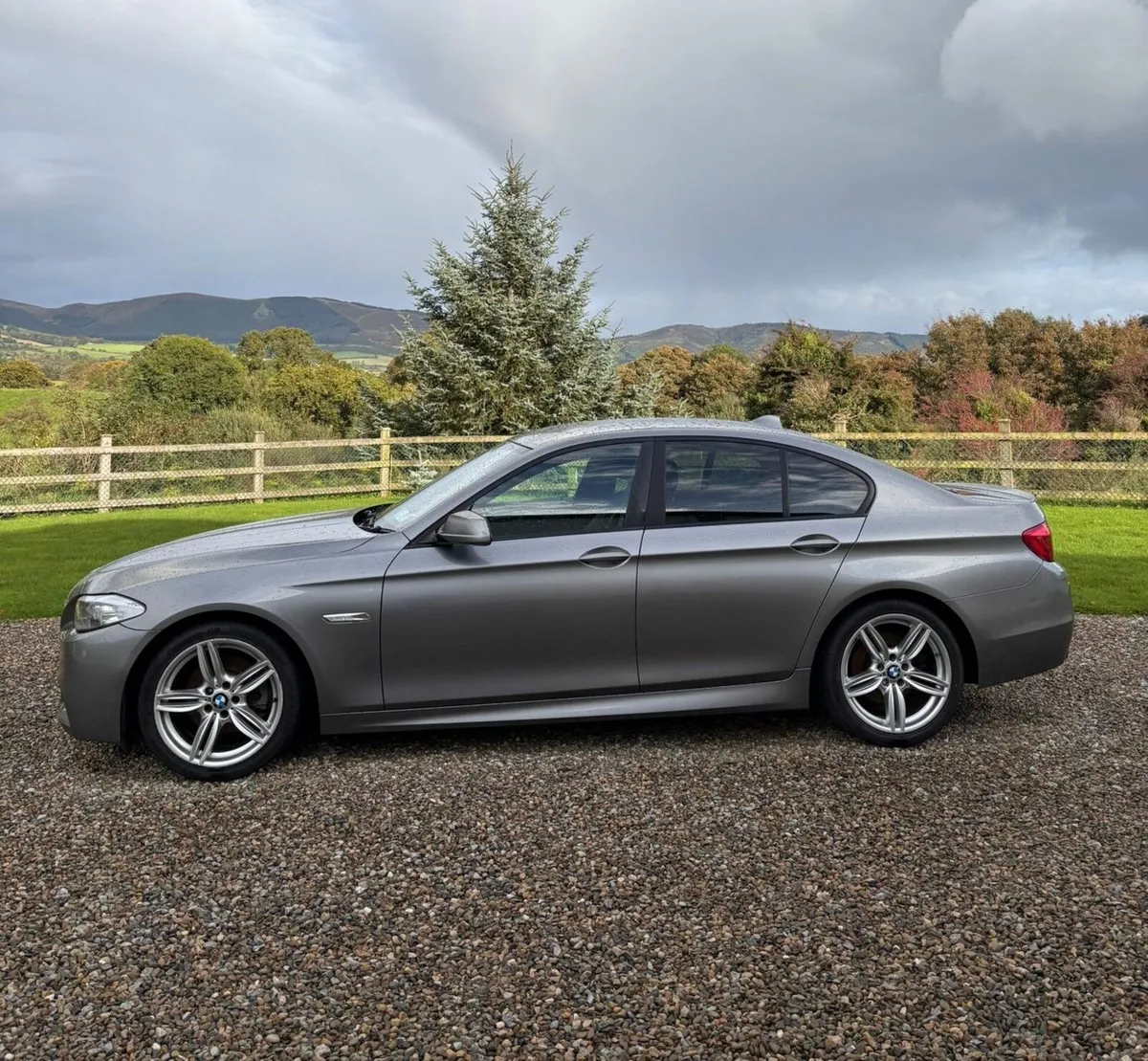 BMW 5-Series 2011 - Image 1