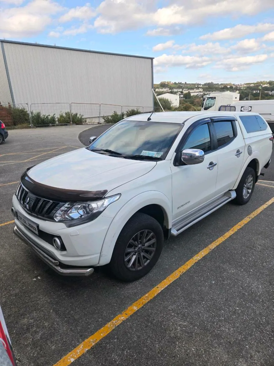 Mitsubishi l200  barbarian 2017 - Image 1