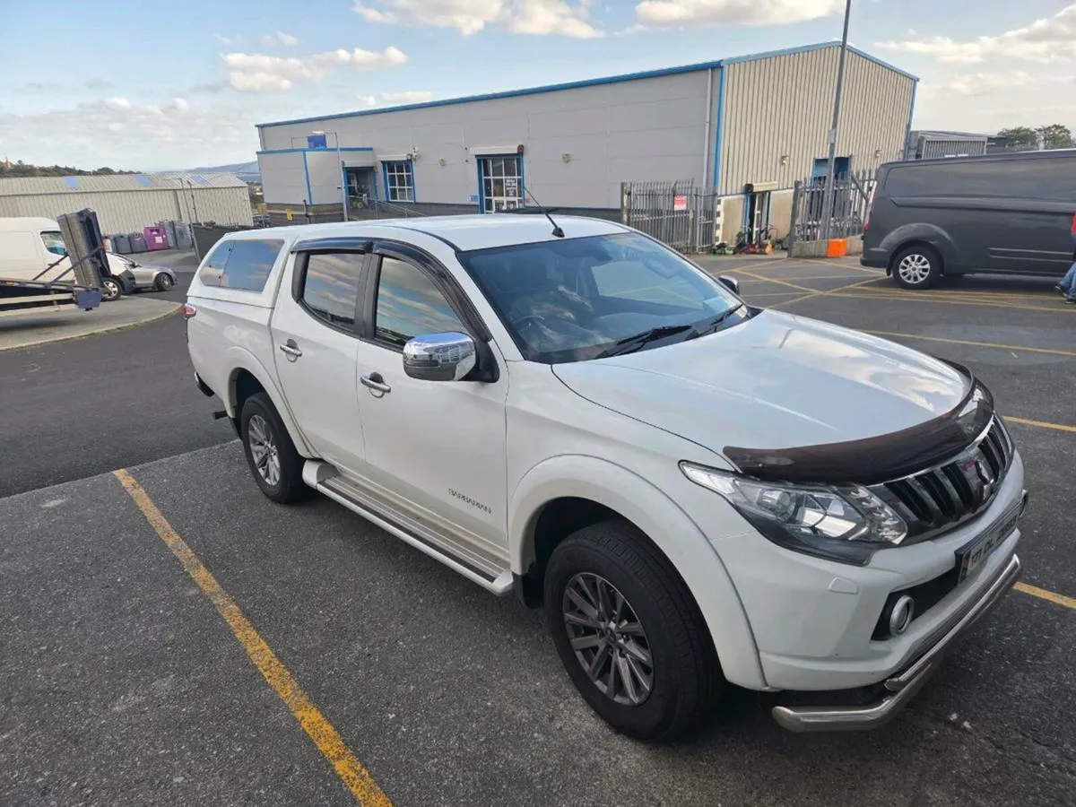 Mitsubishi l200  barbarian 2017 - Image 2