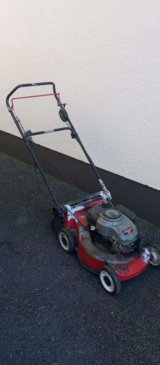 Harry Lawnmower